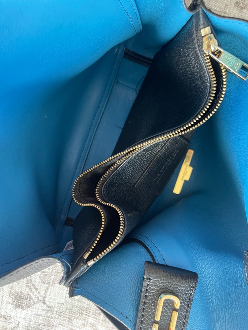 Marc Jacobs Editor Black Pebbled Leather Shoulder Hobo Tote - Picture 16 of 16